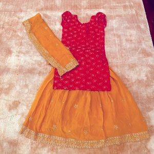 Little Girls Lehenga in size 4-5 years